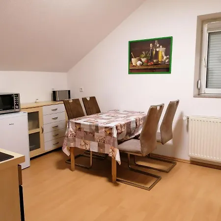 Gasthof Haus Sperbermühle 2*
